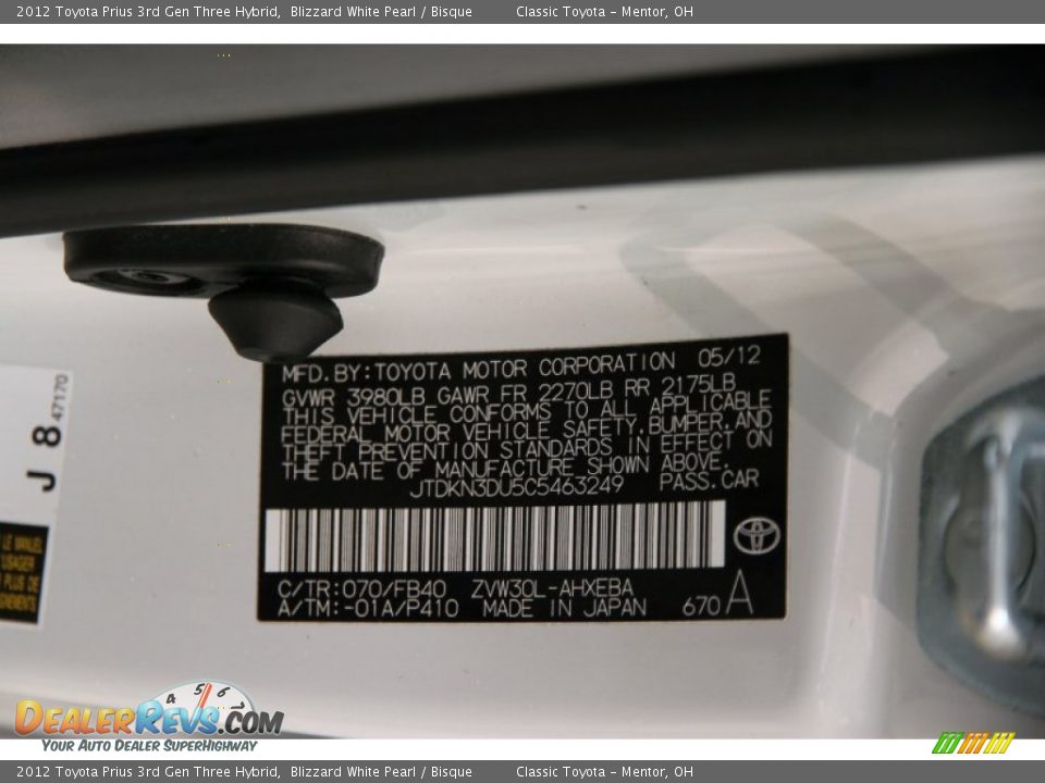 2012 Toyota Prius 3rd Gen Three Hybrid Blizzard White Pearl / Bisque Photo #17