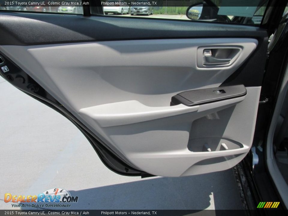 2015 Toyota Camry LE Cosmic Gray Mica / Ash Photo #17