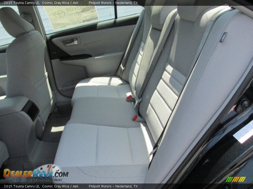 2015 Toyota Camry LE Cosmic Gray Mica / Ash Photo #18