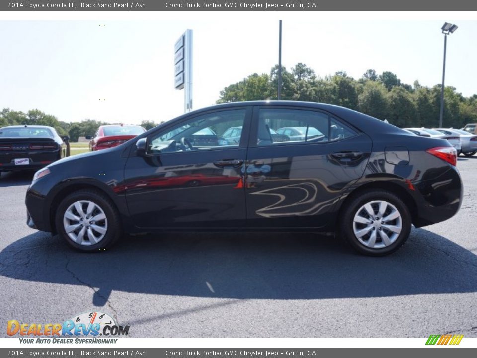 2014 Toyota Corolla LE Black Sand Pearl / Ash Photo #4