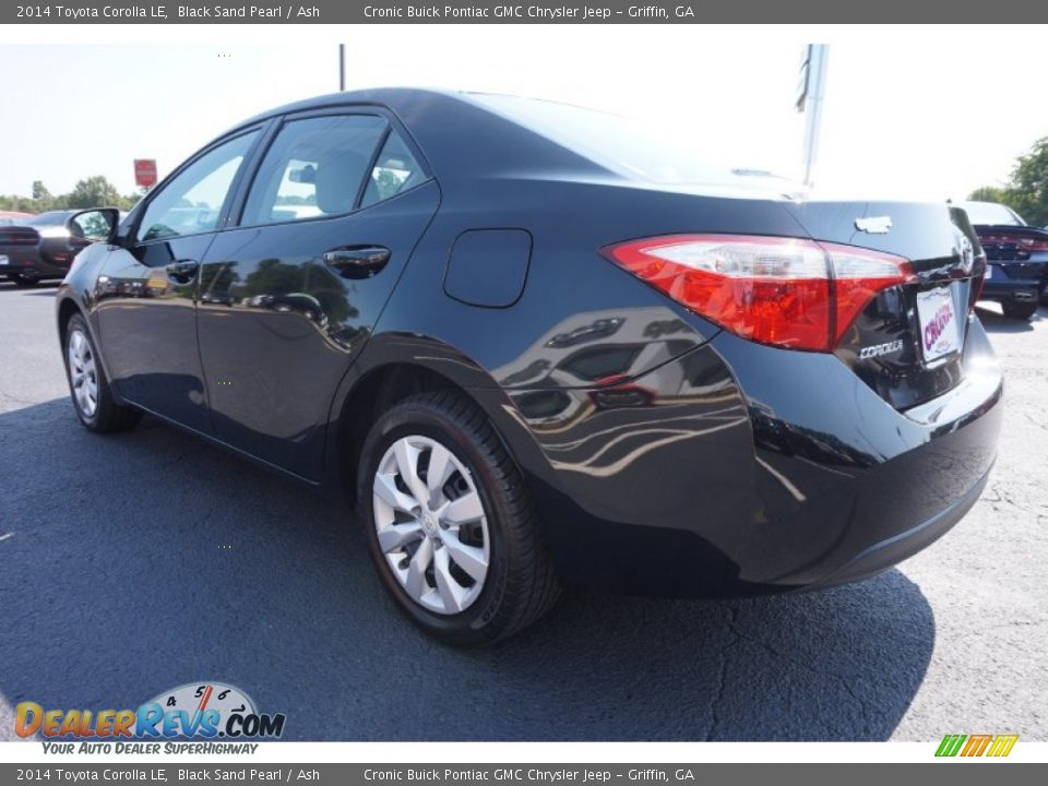 2014 Toyota Corolla LE Black Sand Pearl / Ash Photo #5