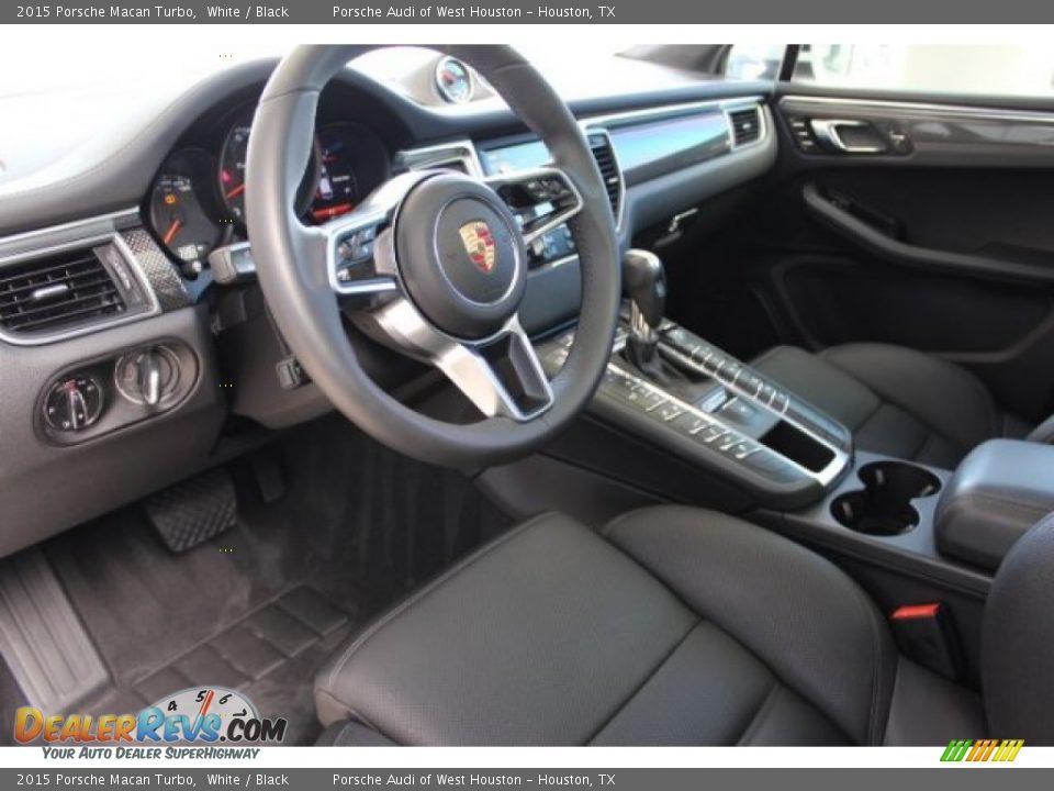 Black Interior - 2015 Porsche Macan Turbo Photo #18