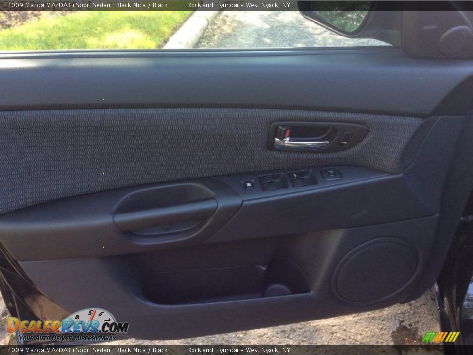 2009 Mazda MAZDA3 i Sport Sedan Black Mica / Black Photo #7