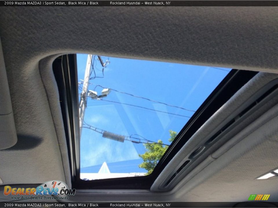 2009 Mazda MAZDA3 i Sport Sedan Black Mica / Black Photo #13