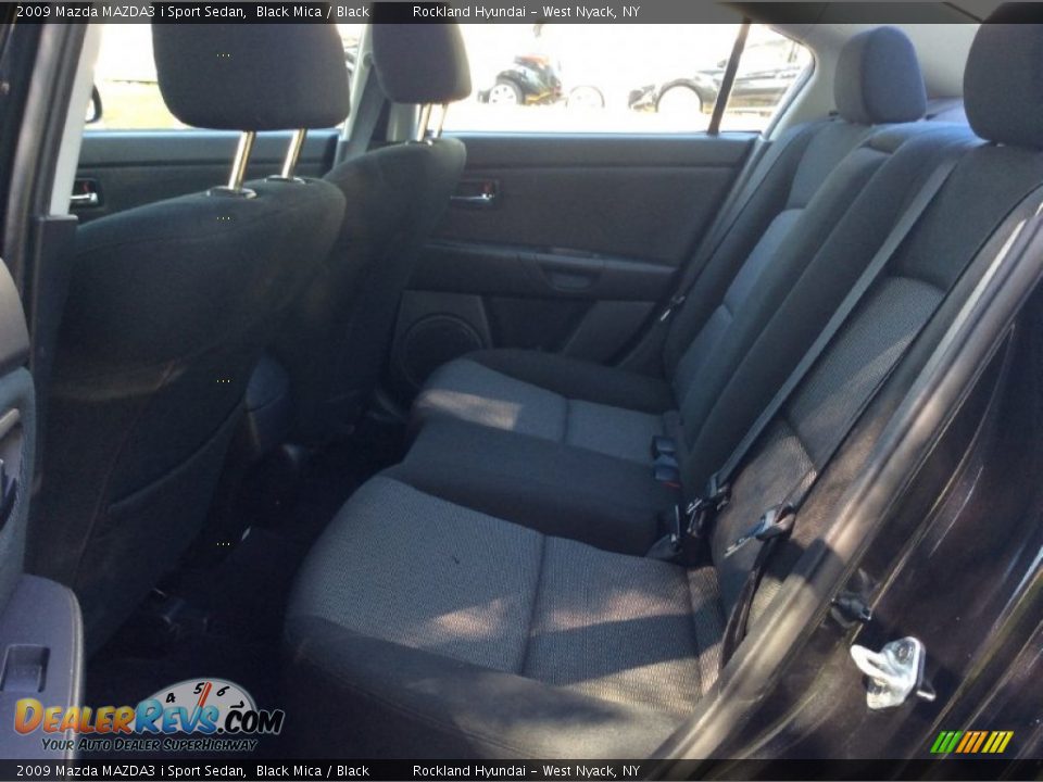 2009 Mazda MAZDA3 i Sport Sedan Black Mica / Black Photo #21
