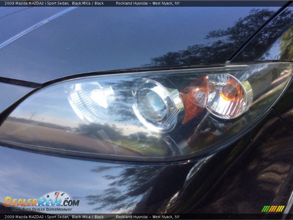 2009 Mazda MAZDA3 i Sport Sedan Black Mica / Black Photo #31