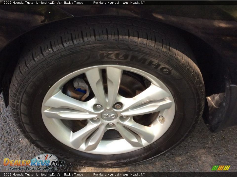 2012 Hyundai Tucson Limited AWD Ash Black / Taupe Photo #29
