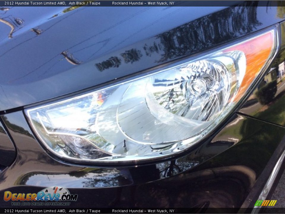 2012 Hyundai Tucson Limited AWD Ash Black / Taupe Photo #31
