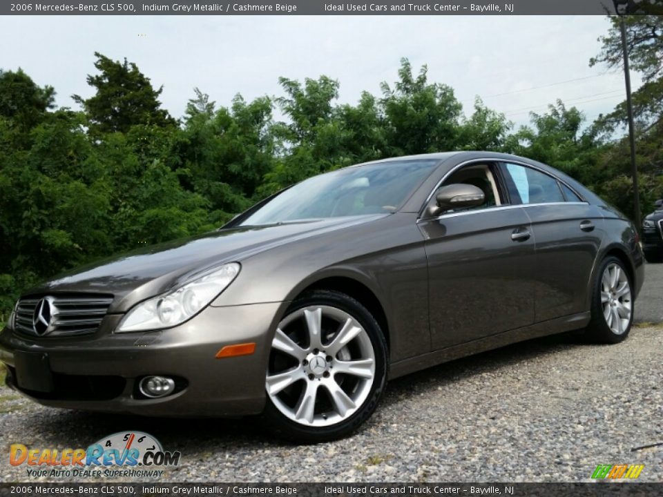 Front 3/4 View of 2006 Mercedes-Benz CLS 500 Photo #1