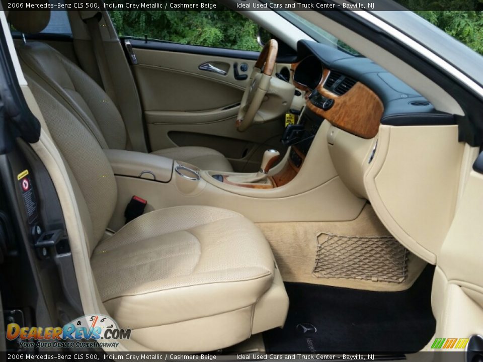 Front Seat of 2006 Mercedes-Benz CLS 500 Photo #10
