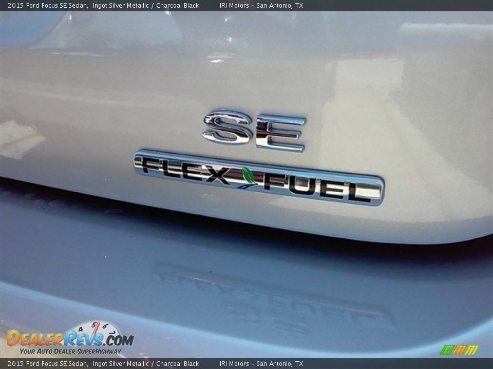 2015 Ford Focus SE Sedan Ingot Silver Metallic / Charcoal Black Photo #11