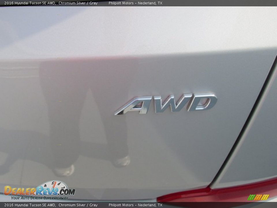 2016 Hyundai Tucson SE AWD Chromium Silver / Gray Photo #14