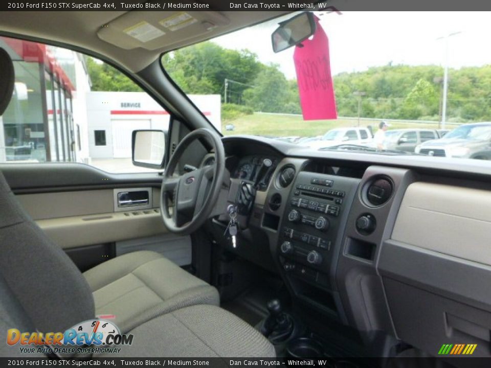 2010 Ford F150 STX SuperCab 4x4 Tuxedo Black / Medium Stone Photo #4