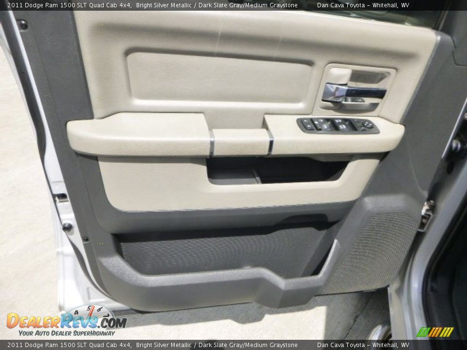 2011 Dodge Ram 1500 SLT Quad Cab 4x4 Bright Silver Metallic / Dark Slate Gray/Medium Graystone Photo #13