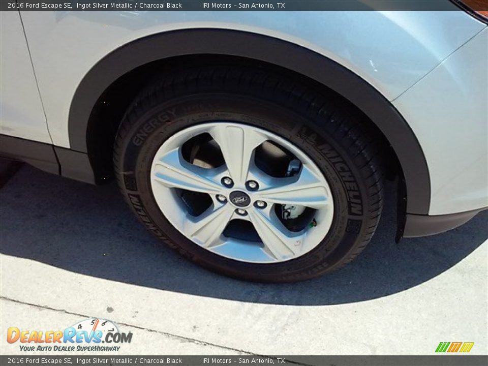 2016 Ford Escape SE Ingot Silver Metallic / Charcoal Black Photo #2