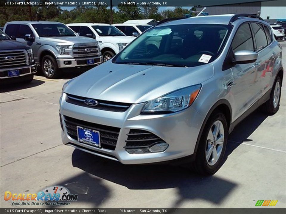 2016 Ford Escape SE Ingot Silver Metallic / Charcoal Black Photo #6