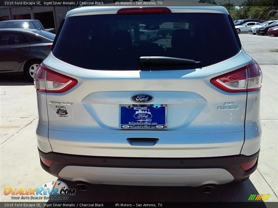 2016 Ford Escape SE Ingot Silver Metallic / Charcoal Black Photo #11