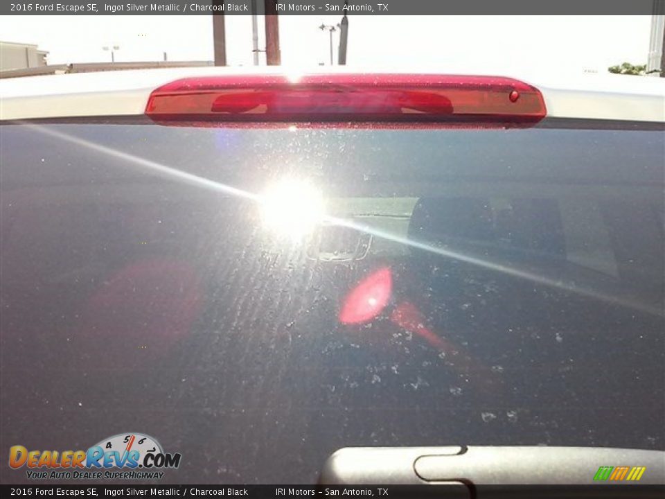 2016 Ford Escape SE Ingot Silver Metallic / Charcoal Black Photo #14