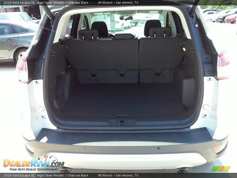 2016 Ford Escape SE Ingot Silver Metallic / Charcoal Black Photo #15