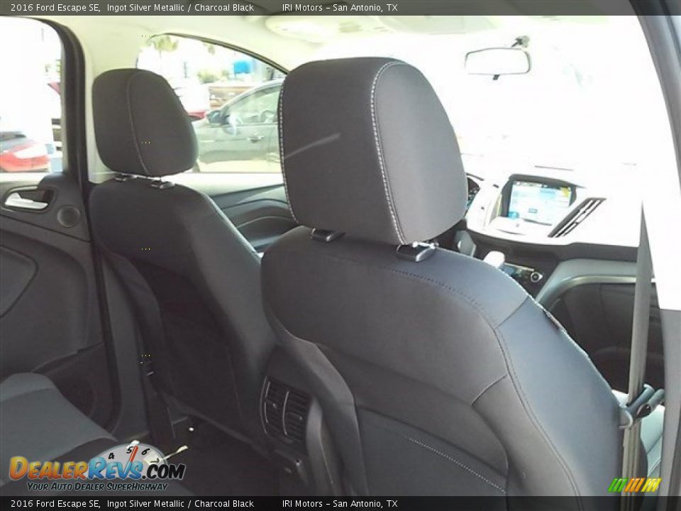2016 Ford Escape SE Ingot Silver Metallic / Charcoal Black Photo #19