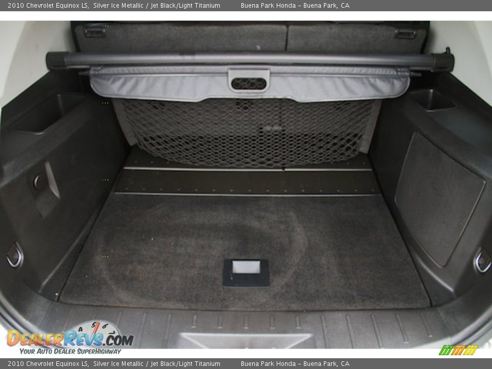 2010 Chevrolet Equinox LS Silver Ice Metallic / Jet Black/Light Titanium Photo #14