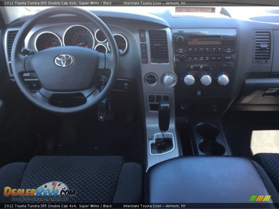 2012 Toyota Tundra SR5 Double Cab 4x4 Super White / Black Photo #11