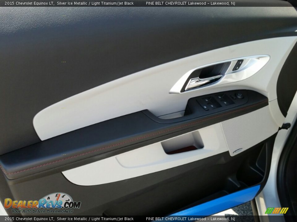 2015 Chevrolet Equinox LT Silver Ice Metallic / Light Titanium/Jet Black Photo #8
