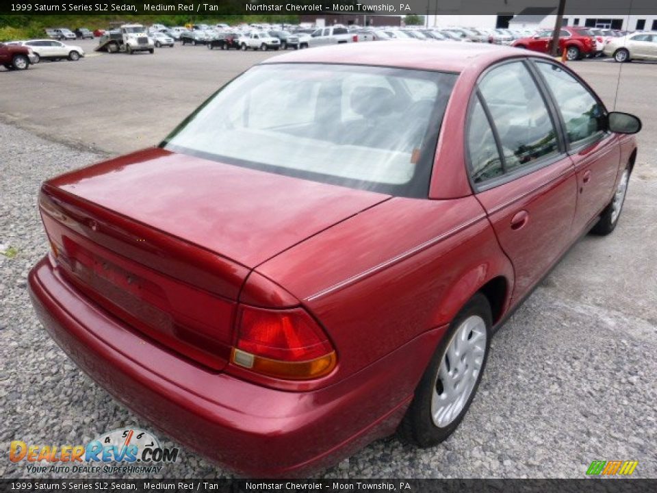 1999 Saturn S Series SL2 Sedan Medium Red / Tan Photo #4