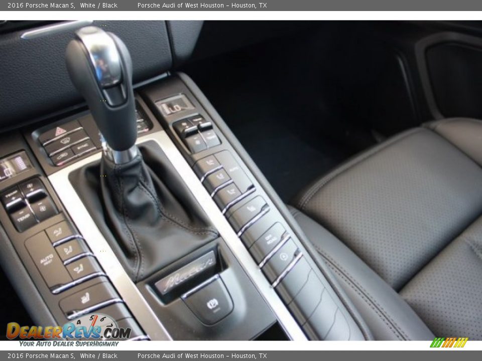 2016 Porsche Macan S White / Black Photo #17