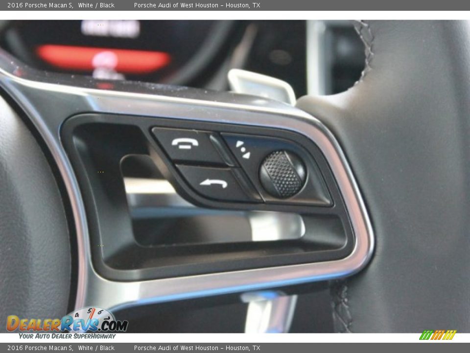 2016 Porsche Macan S White / Black Photo #29