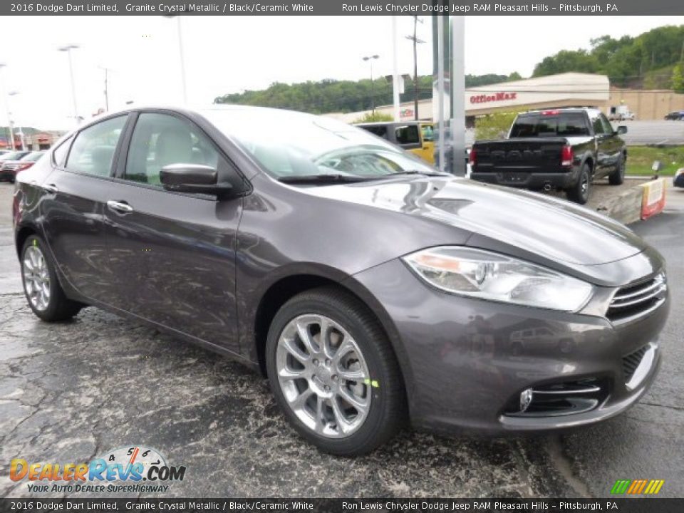Front 3/4 View of 2016 Dodge Dart Limited Photo #7