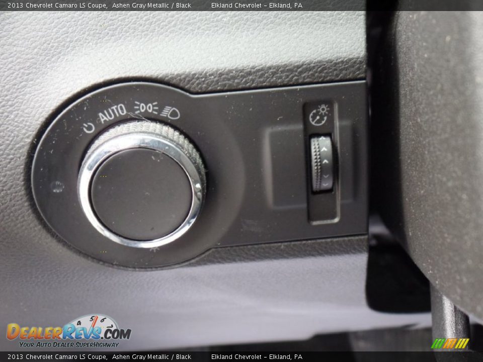 2013 Chevrolet Camaro LS Coupe Ashen Gray Metallic / Black Photo #22