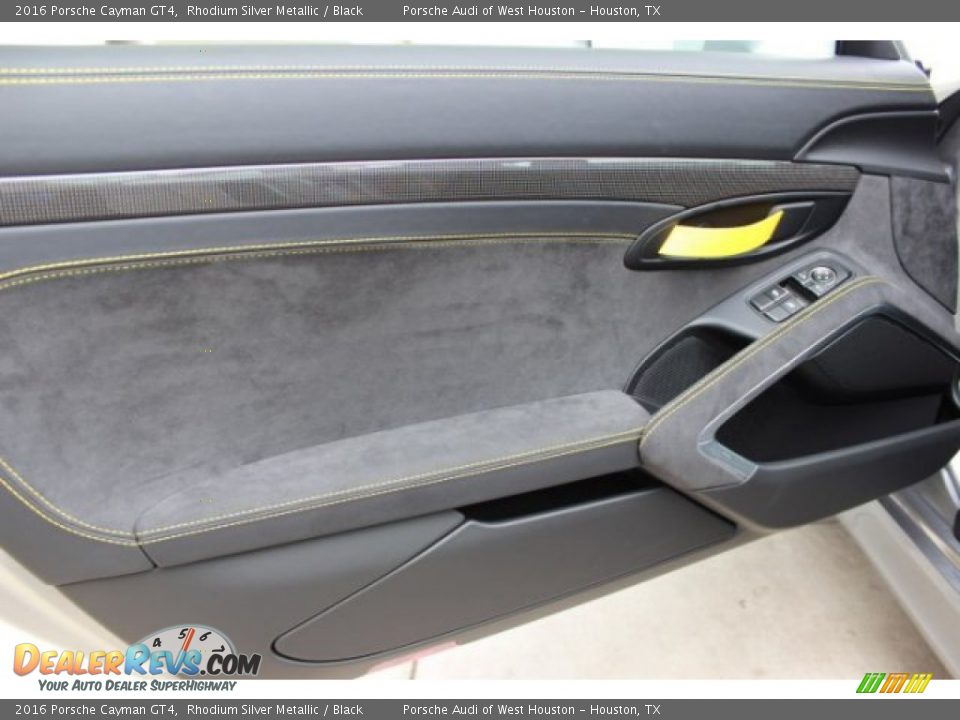 Door Panel of 2016 Porsche Cayman GT4 Photo #9