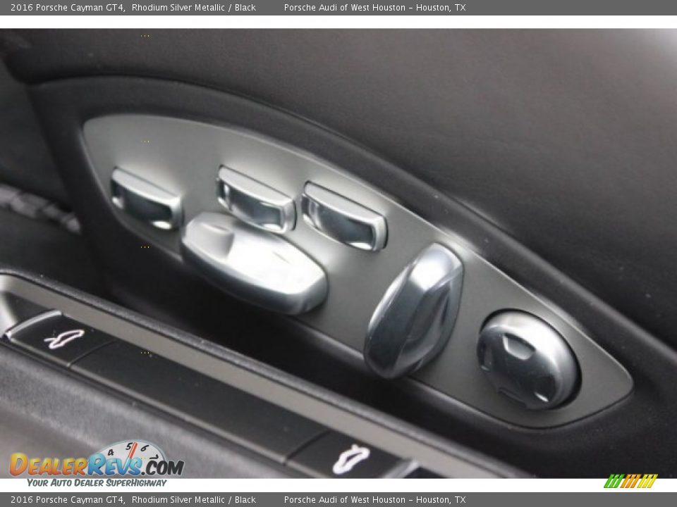 Controls of 2016 Porsche Cayman GT4 Photo #11