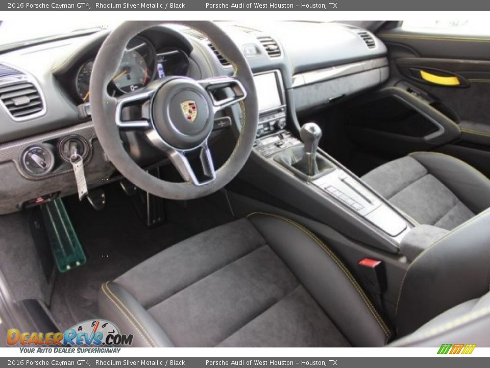 Black Interior - 2016 Porsche Cayman GT4 Photo #12