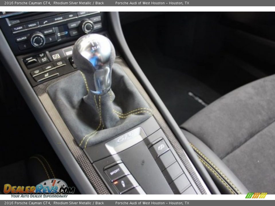 2016 Porsche Cayman GT4 Shifter Photo #15