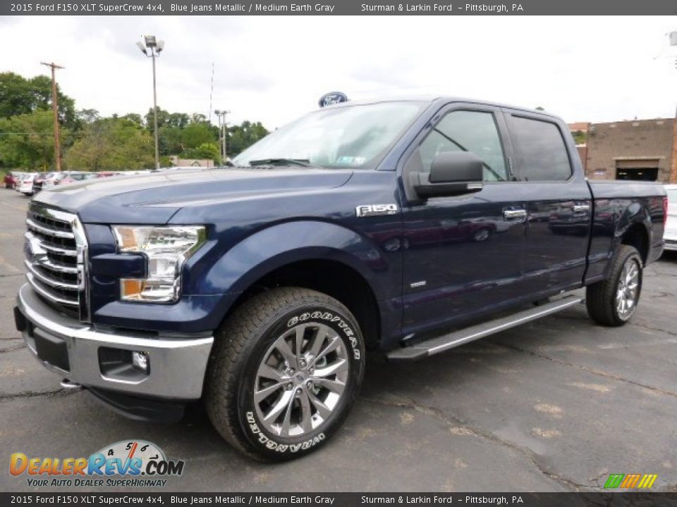 Front 3/4 View of 2015 Ford F150 XLT SuperCrew 4x4 Photo #5
