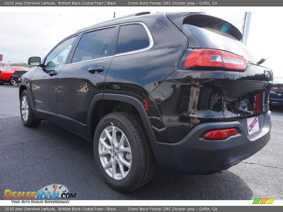 2016 Jeep Cherokee Latitude Brilliant Black Crystal Pearl / Black Photo #5