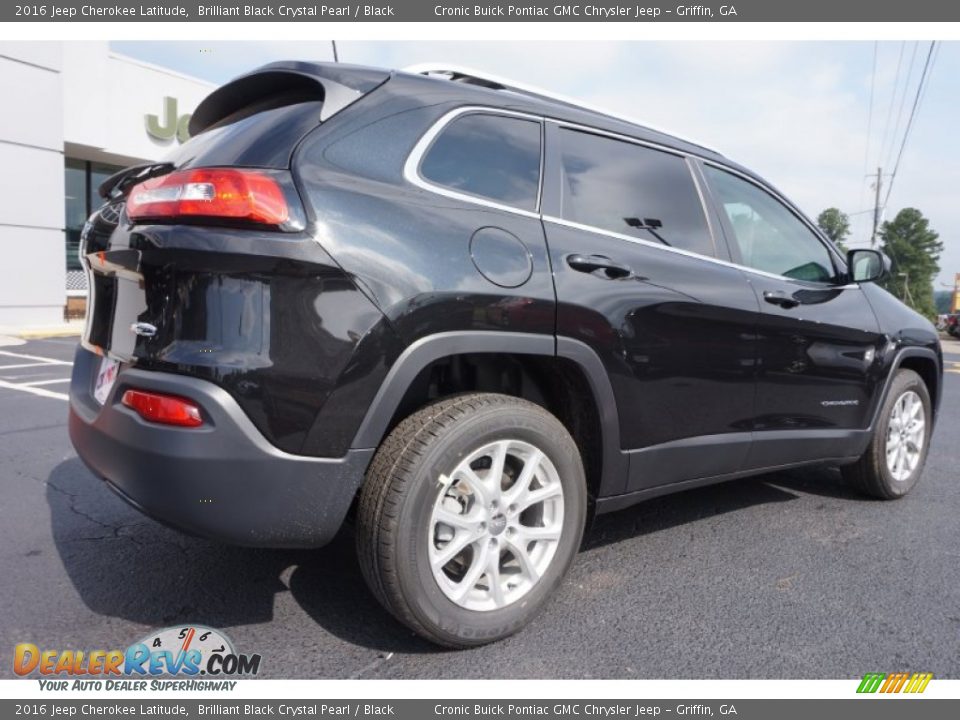 2016 Jeep Cherokee Latitude Brilliant Black Crystal Pearl / Black Photo #7