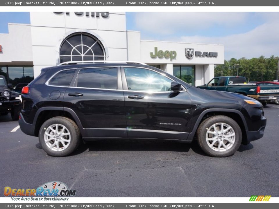 2016 Jeep Cherokee Latitude Brilliant Black Crystal Pearl / Black Photo #8