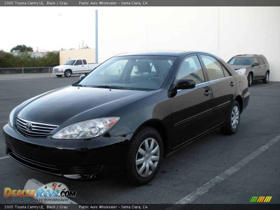 2005 Toyota Camry LE Black / Gray Photo #2