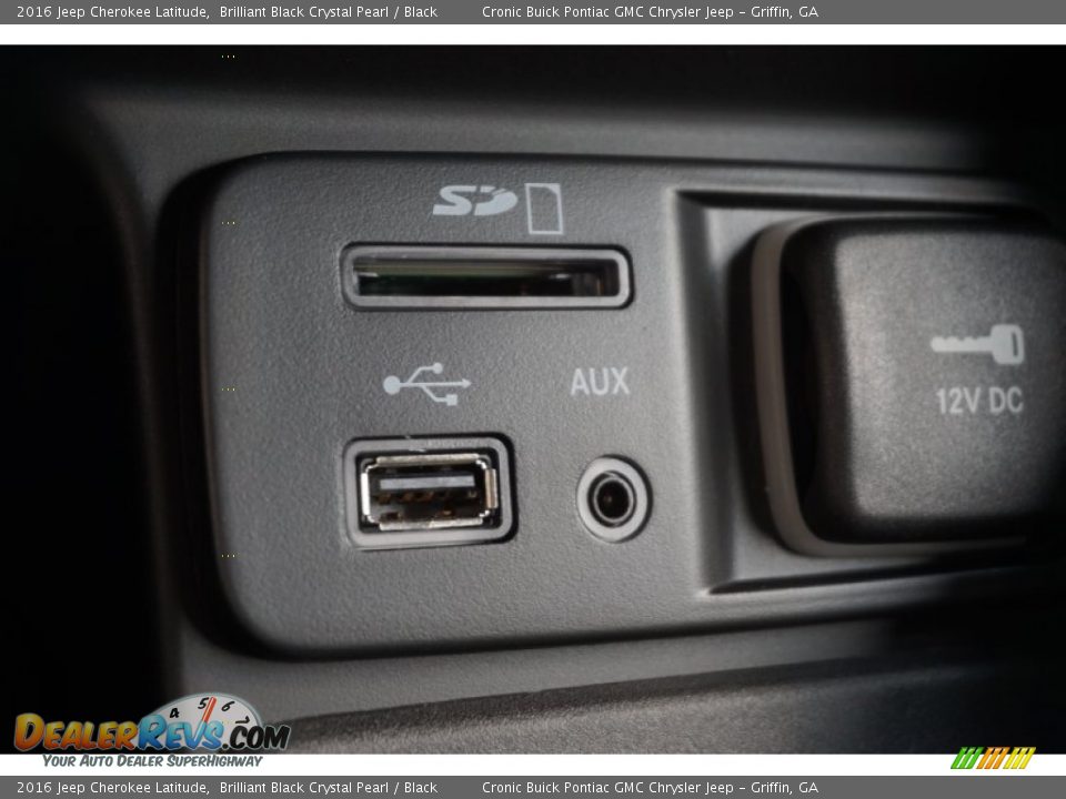 2016 Jeep Cherokee Latitude Brilliant Black Crystal Pearl / Black Photo #18