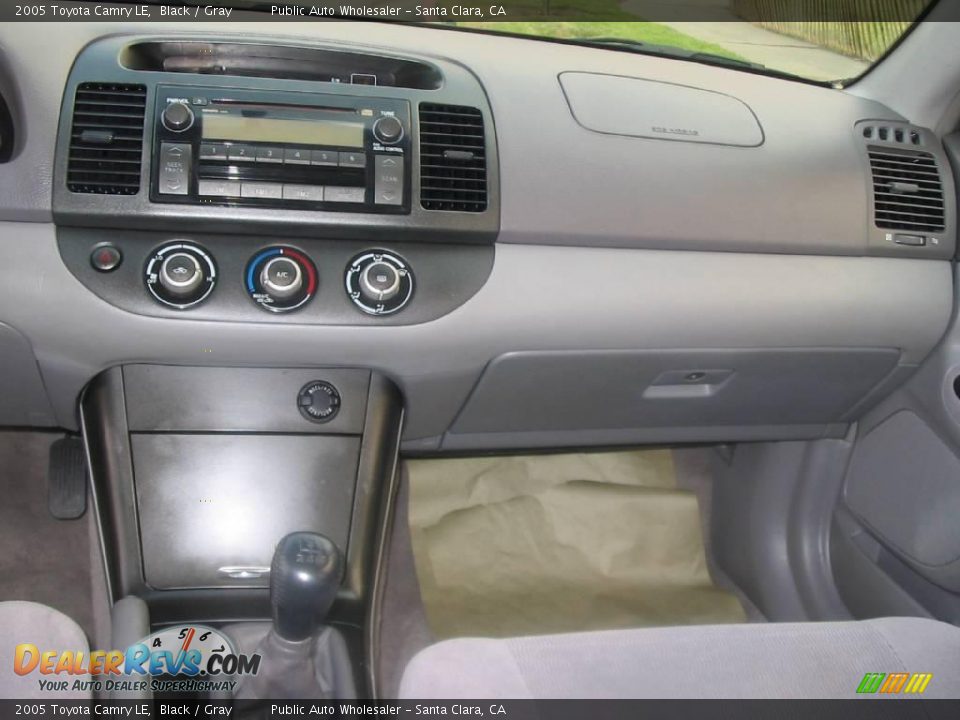 2005 Toyota Camry LE Black / Gray Photo #8