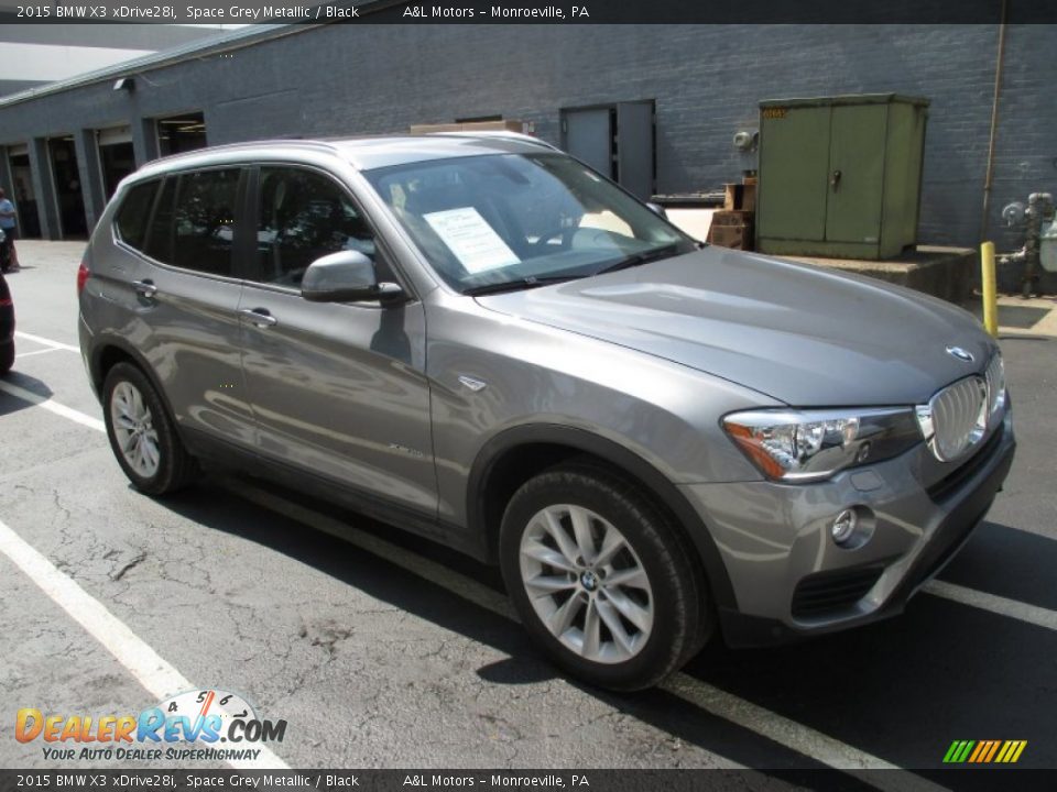 Front 3/4 View of 2015 BMW X3 xDrive28i Photo #7