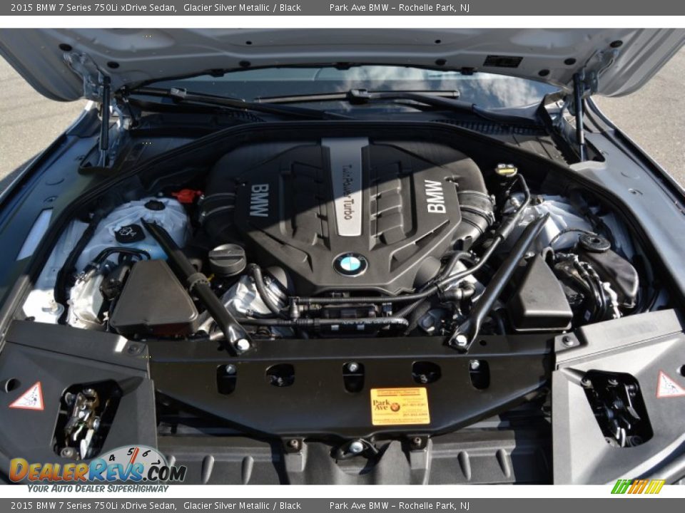 2015 BMW 7 Series 750Li xDrive Sedan Glacier Silver Metallic / Black Photo #32