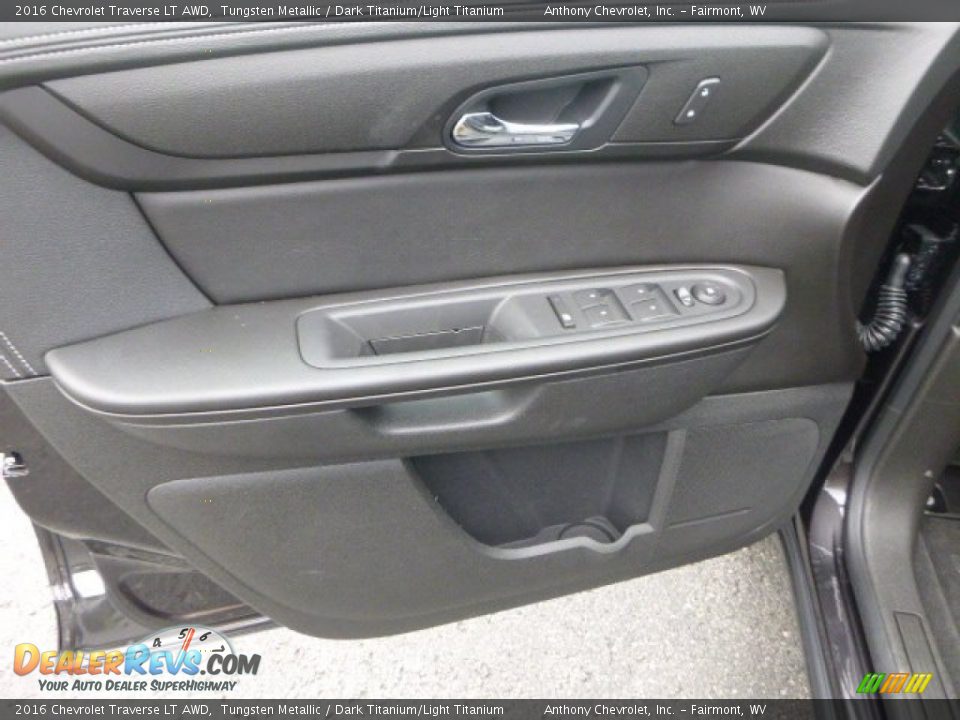 2016 Chevrolet Traverse LT AWD Tungsten Metallic / Dark Titanium/Light Titanium Photo #13