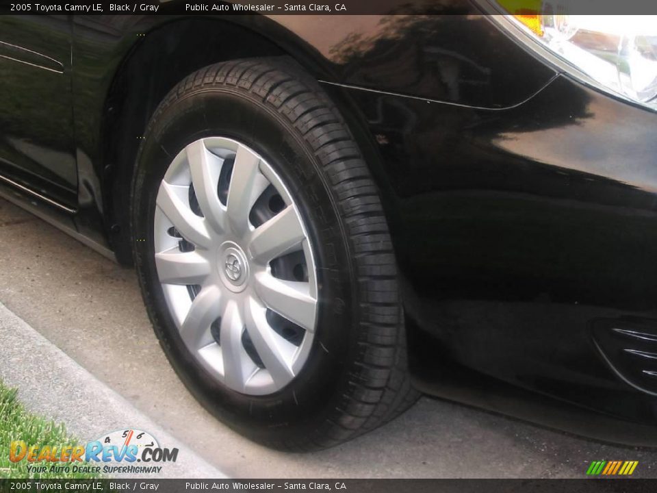 2005 Toyota Camry LE Black / Gray Photo #14