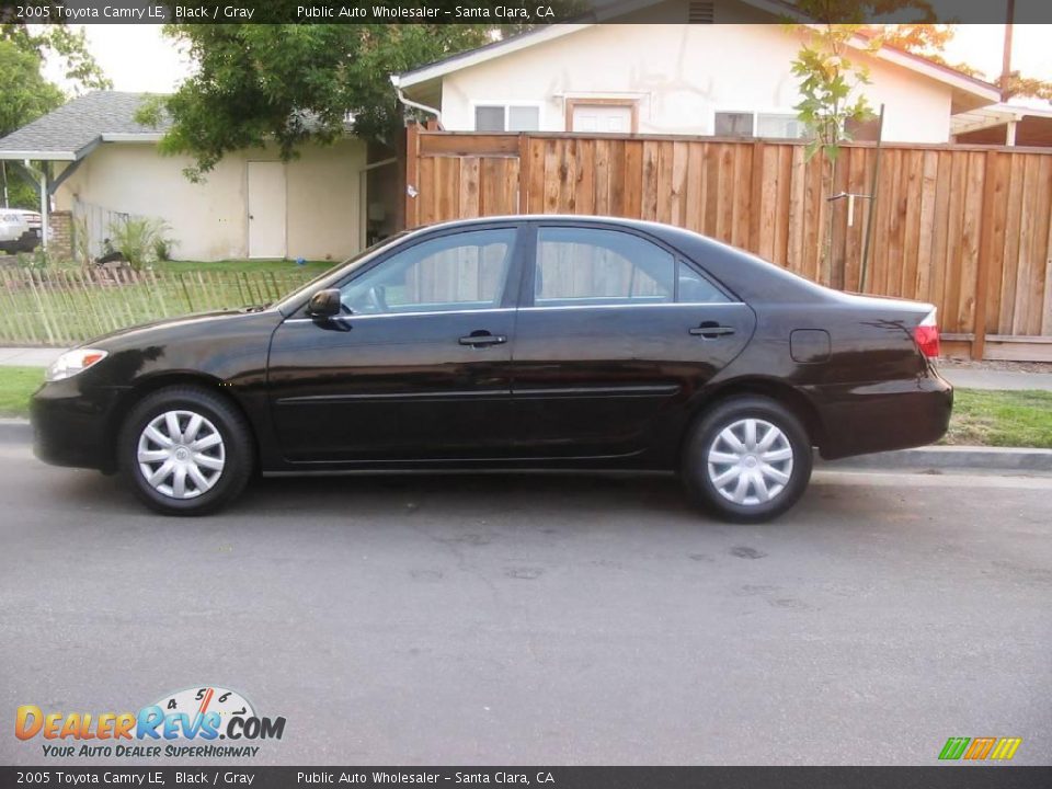 2005 Toyota Camry LE Black / Gray Photo #15
