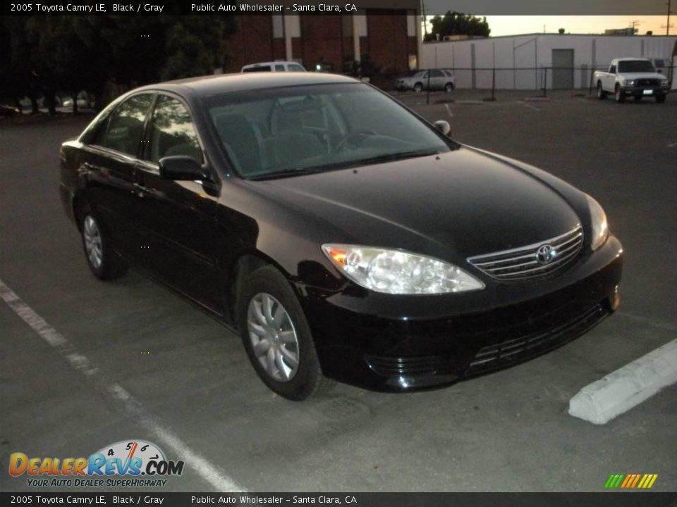 2005 Toyota Camry LE Black / Gray Photo #16