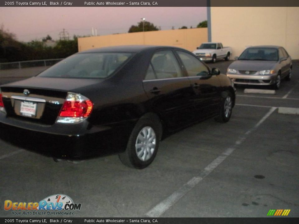 2005 Toyota Camry LE Black / Gray Photo #19